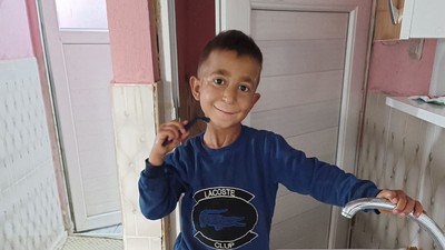 İnşaat halindeki camiye giren çocuk elektrik akımına kapılarak öldü