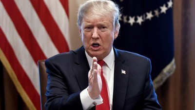 Donald Trump Fed Başkanı'na öfke kustu: Powell gerçek bir aptal