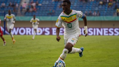 Fenerbahçe ilk transferini yaptı: Amara Diouf ile 5 yıllık imza