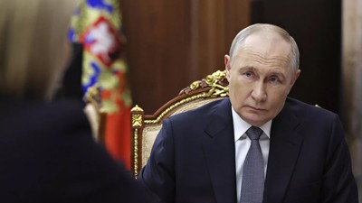 Putin: İran’ın barışçıl nükleer enerji alanındaki çıkarları sağlanabilir