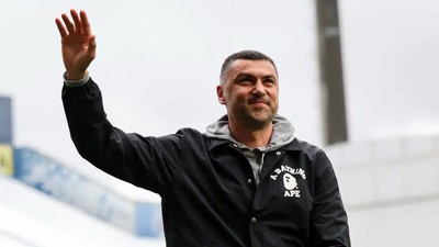 Kasımpaşa'da yaprak dökümü: Burak Yılmaz görevinden ayrıldı