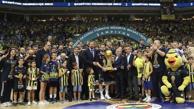 Bakan Bak’tan Fenerbahçe Beko’ya tebrik mesajı