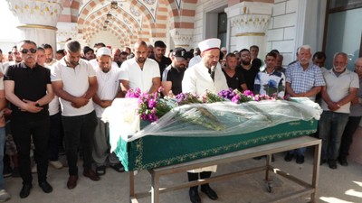 Nişanlısının katlettiği Oya son yolculuğuna uğurlandı! Dedesinin sözleri yürek dağladı