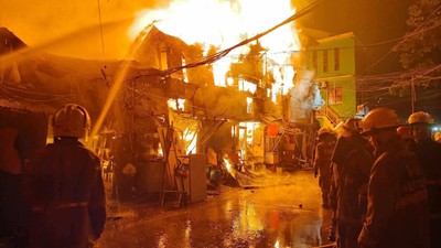Filipinler'de yangın: Bin kişi evsiz kaldı