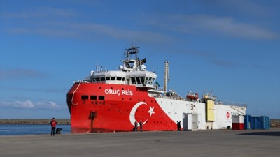 Oruç Reis Sismik Araştırma Gemisi, Filyos Limanı'na demirledi