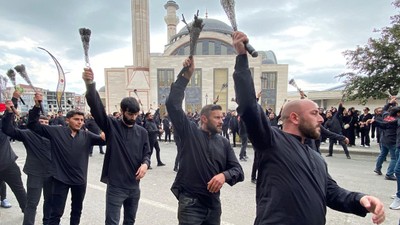 Kars’ta binlerce kişi Kerbela şehitlerini andı