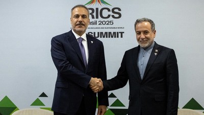 Dışişleri Bakanı Fidan BRICS Zirvesi'nde İranlı mevkidaşı Arakçi ile görüştü