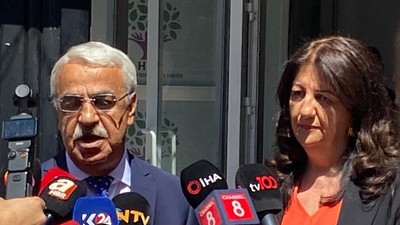DEM Partili Pervin Buldan: Şehit olan askerlere Allah'tan rahmet diliyorum