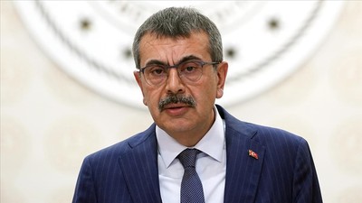 Milli Eğitim Bakanı Yusuf Tekin açıkladı! Liseler 2 yıla mı düşecek?