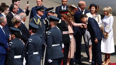 Brigitte Macron’un sessizliği ortaya çıktı: Acısına rağmen görevini yaptı