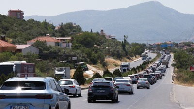 Bir ucu Aydın'da, diğer ucu Muğla’da: Hafta sonu tatilcileri trafiği felç etti
