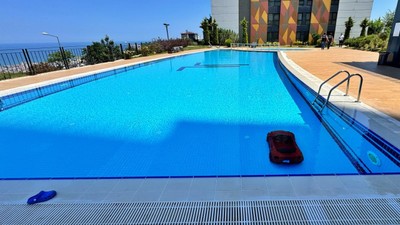Samsun'da korkunç olay! 4 yaşındaki çocuk akülü arabasıyla havuza düştü