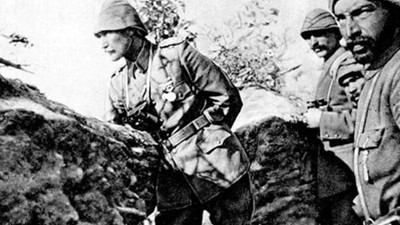 Çanakkale Savaşlarında yer altındaki savaşının hatırası kurşun, Atatürk'e hediye edilmiş