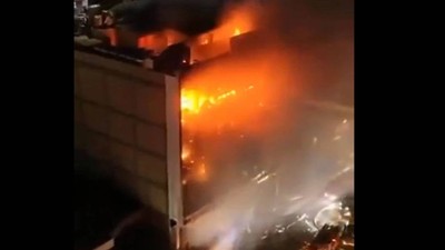 Irak'ta bir alışveriş merkezinde yangın: En az 50 ölü!