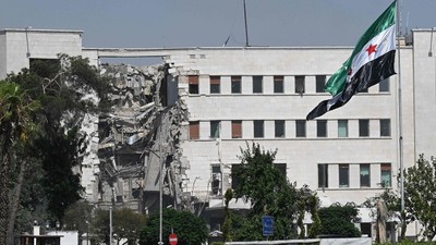 Türkiye ve 10 Arap ülkesi İsrail'in Suriye'ye saldırılarını kınadı