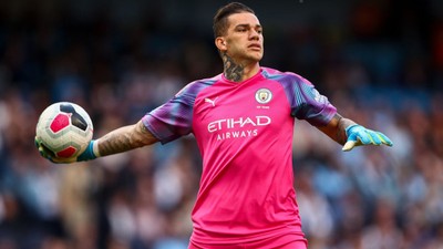 Galatasaray, Muslera'nın yerini doldurdu! Ederson tamam sıra Manchester City'de