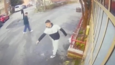 Sarıyer'de kuaförde başına çizik atan 25 yaşındaki arkadaşına kurşun yağdıran 17 yaşındaki genç tutuklandı
