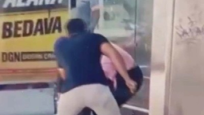 Tartıştığı komşusunu otobüs durağında tornavida ile yaraladı