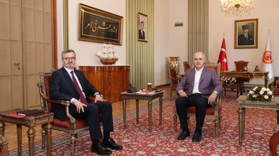 TBMM Başkanı Kurtulmuş, İletişim Başkanı Duran'ı kabul etti