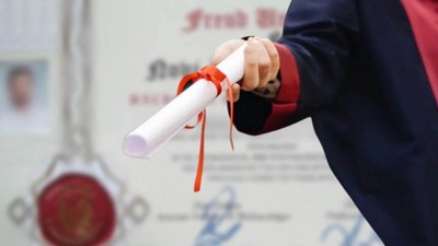 Sahte diploma çetesi ifşa oldu: Şikayetvar'da 'mağduriyet'lerini yazdılar!
