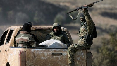 Bölgede kriz derinleşiyor: YPG, 11 Suriye askerini esir aldı