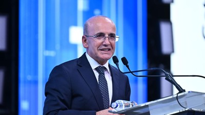 Bakan Şimşek'ten kredi notu açıklaması: Ekonomimiz yeniden olumlu döngüde