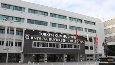 Rüşvet soruşturmasında 3 gözaltı