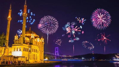 İstanbul'da havai fişek, meşale, patlayıcı ve yanıcı madde satışı yasaklandı