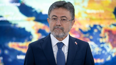 Tarım ve Orman Bakanı Yumaklı'dan orman yangınlarına dair açıklama