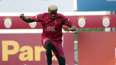 Osimhen, Galatasaray formasıyla ilk antrenmanına çıktı
