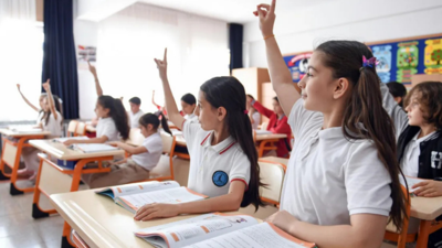Okullara forma zorunluluğu geri geliyor.. Karar sonrası velilerden 'teşekkür' mesajı