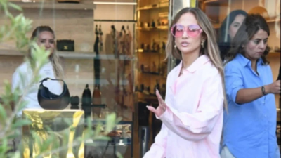 Jennifer Lopez'i doluyuz diyerek mağazaya almadıkları iddia edildi!