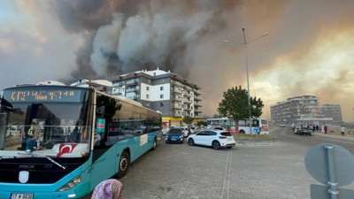 Çanakkale Boğaz'ı ve havalimanı geçici olarak kapatıldı