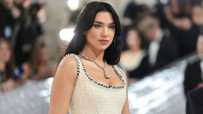 Dua Lipa'dan doğum günü pozları! Paylaşımına beğeni yağdı