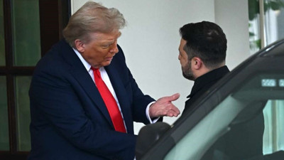 "Barışı kıyafet belirleyecek" deniyordu! Trump Zelenski'nin kıyafetini bu kez beğendi