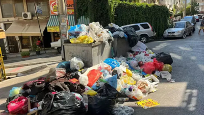 Çöp kokusu 5'inci kata kadar çıkıyor