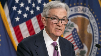 Fed Başkanı Powell'dan faiz indirimi sinyali: Değişen risk dengesi, politika duruşumuzu ayarlamamızı gerektirebili