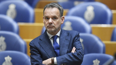 Hollanda Dışişleri Bakanı Veldkamp İsrail yüzünden istifa etti