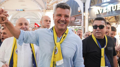 Sadettin Saran, Fenerbahçe Başkan Adaylığı İçin İmzaları Teslim Etti