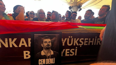 İşitme Engelli Hentbolcu Cem Denli Son Yolculuğuna Uğurlandı