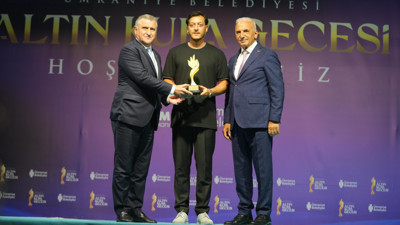 ‘Yılın spor insanı’ eski futbolcu Mesut Özil seçildi
