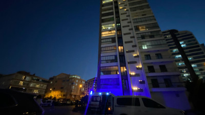 Boşanma aşamasındaki eşini çocuklarının gözü önünde tabancayla öldürdü