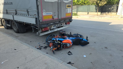 Bursa'da Motosiklet Kazası: Genç Sürücü Ağır Yaralandı