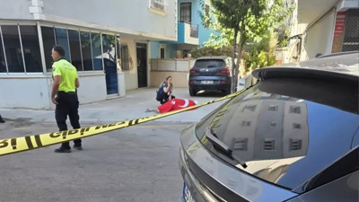 İzmir'deki saldırıda yürek yakan o an! Şehit polisin yanında çöktü kaldı