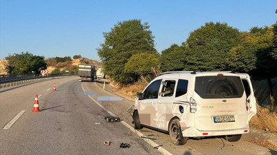 Kızlarını üniversiteye kaydettirmek için yola çıkmışlardı! Manisa'da korkunç kaza: Ölü ve yaralılar var