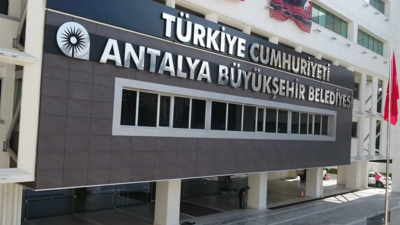 Antalya Büyükşehir Belediyesi'ne rüşvet operasyonu