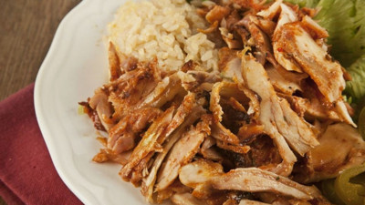 Düğünde tavuk döner ve pilav yiyen 92 kişi hastanelik oldu