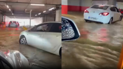 Kadıköy’de kazı sırasında su borusu patladı; AVM otoparkını su bastı