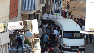Mide küçültme ameliyatı olmuştu! Nazilli'de 310 kiloluk Barış Yıldırım'ın cenazesi evinden asansörle çıkarıldı
