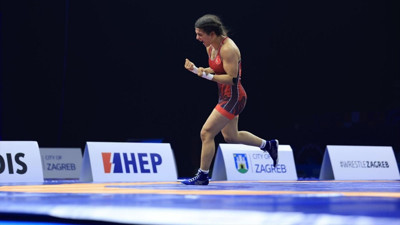 Nesrin Baş, Dünya Güreş Şampiyonası’nda finale çıktı